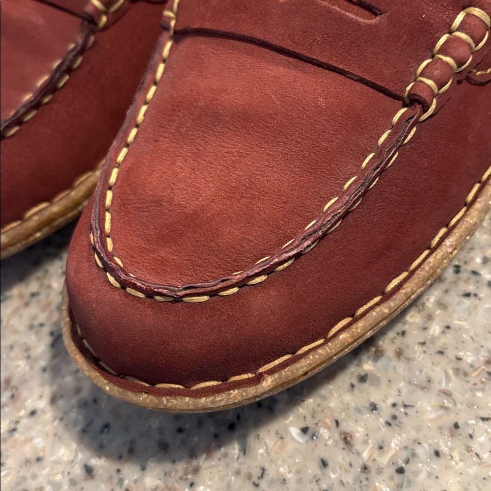 Born Leather Loafers 8 brown. Nice quality shows little wear - Picture 2 of 5